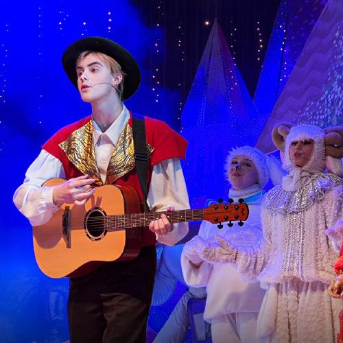 Праздничное представление ко Дню защиты детей в ДК Тольятти